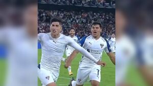 Siguiente
